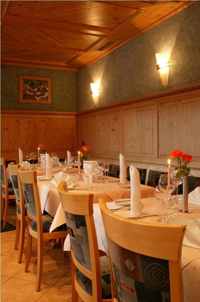 Landgasthof Loewen Neubulach Esterno foto
